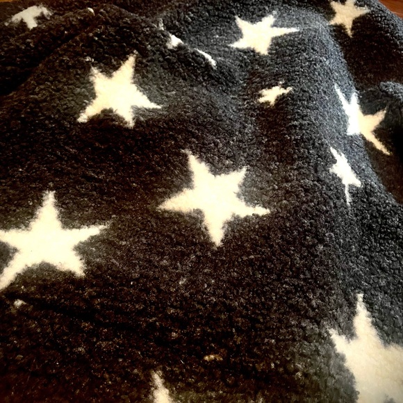 New NWT Vici teddy faux Sherpa black and white stars zippered jacket w/collar S - Picture 13 of 13